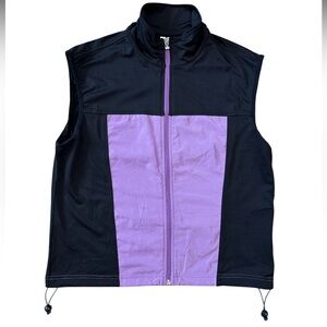 Curves Ladies purple and black sleeveless Zip up vest size Medium